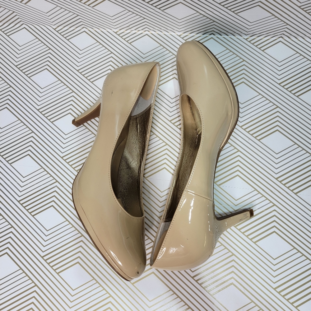 Kelly & Katie Isabel Nude Tan Beige Patent Classic Pump Heels Women’s Size 11M. - Picture 3 of 10